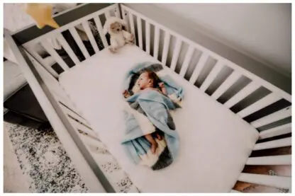 Como decorar quarto de bebe com papel de parede: 9 passos