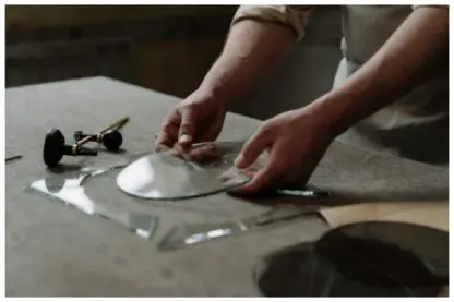 Vidraceiro perto de mim: 3 dicas para encontrar e escolher