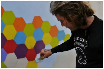 Ideias de pintura de parede com fita + 9 dicas